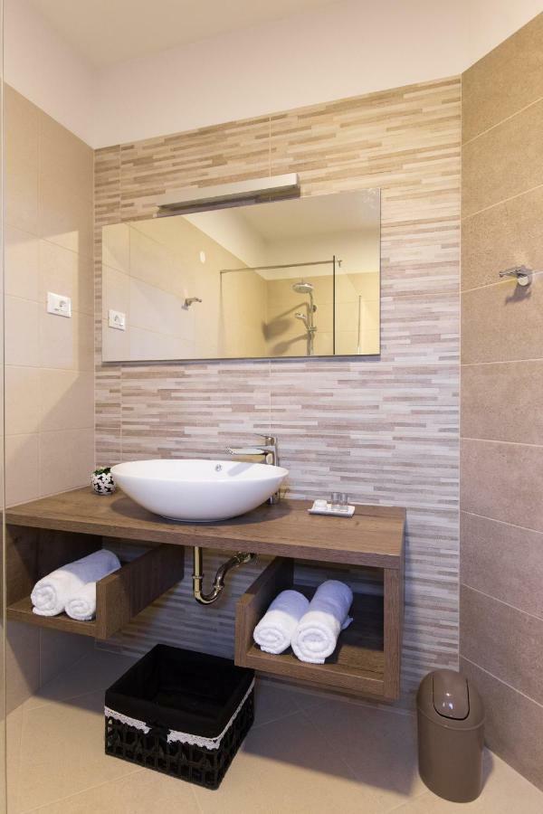 B&B Villa Maris Punat Exterior foto